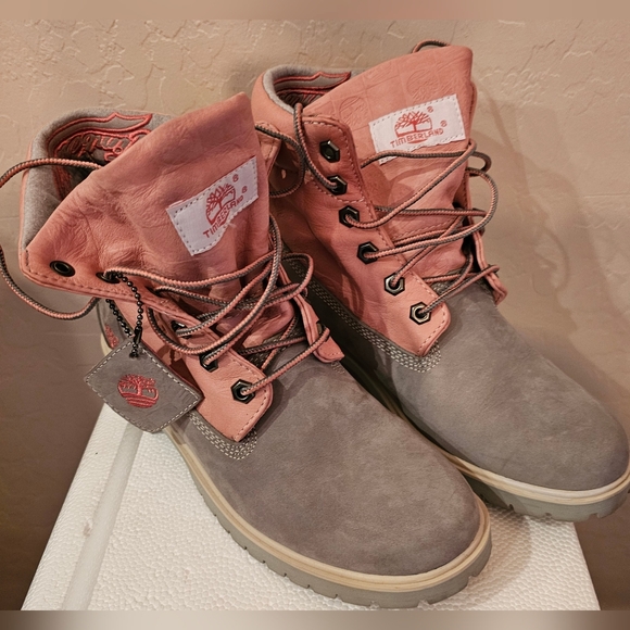Timberlain Boots - Picture 5 of 10